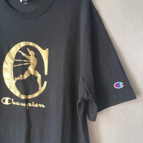 Champion Men's Metallic Running Man T-Shirt - Black/Gold sz Large - Picture 2 of 5